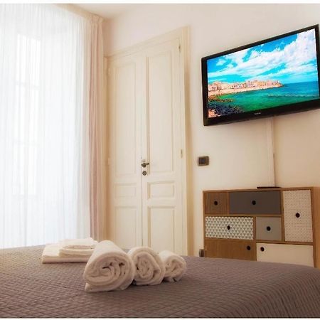 סירקוזה Casa Vacanze L'Altra Diaz מראה חיצוני תמונה