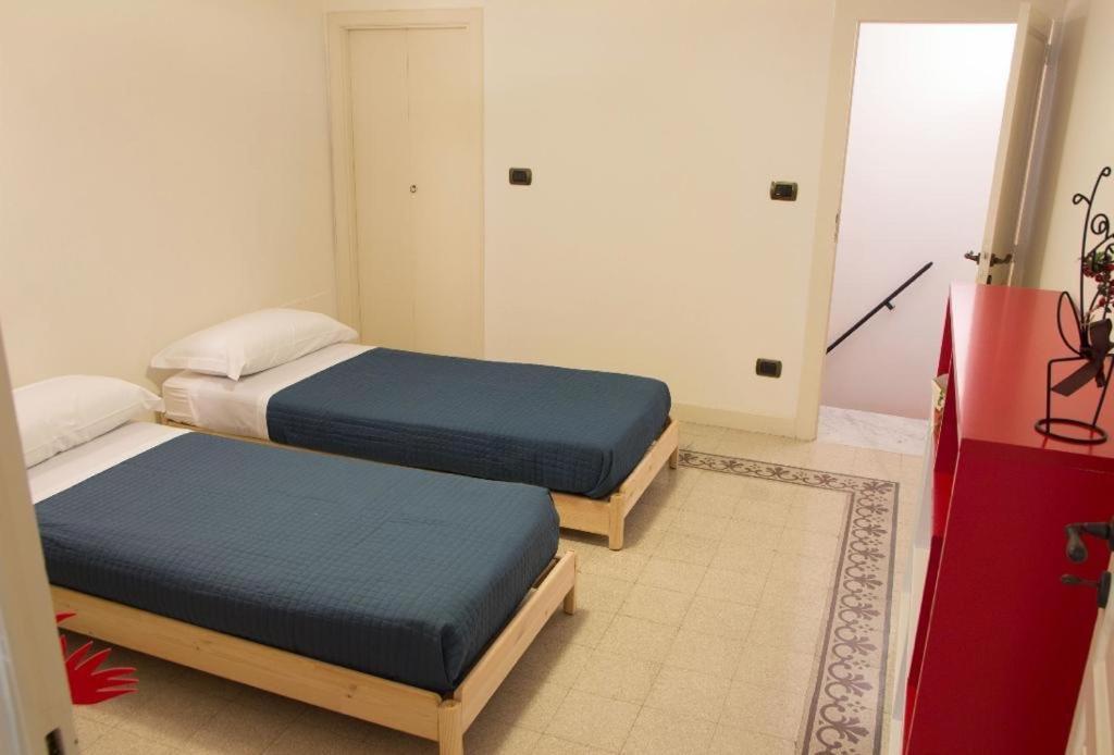 סירקוזה Casa Vacanze L'Altra Diaz מראה חיצוני תמונה